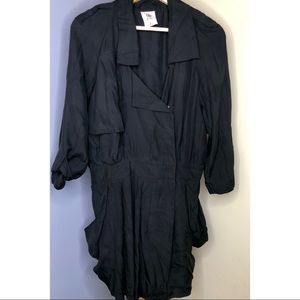 Black silk lightweight overcoat by Ever size L